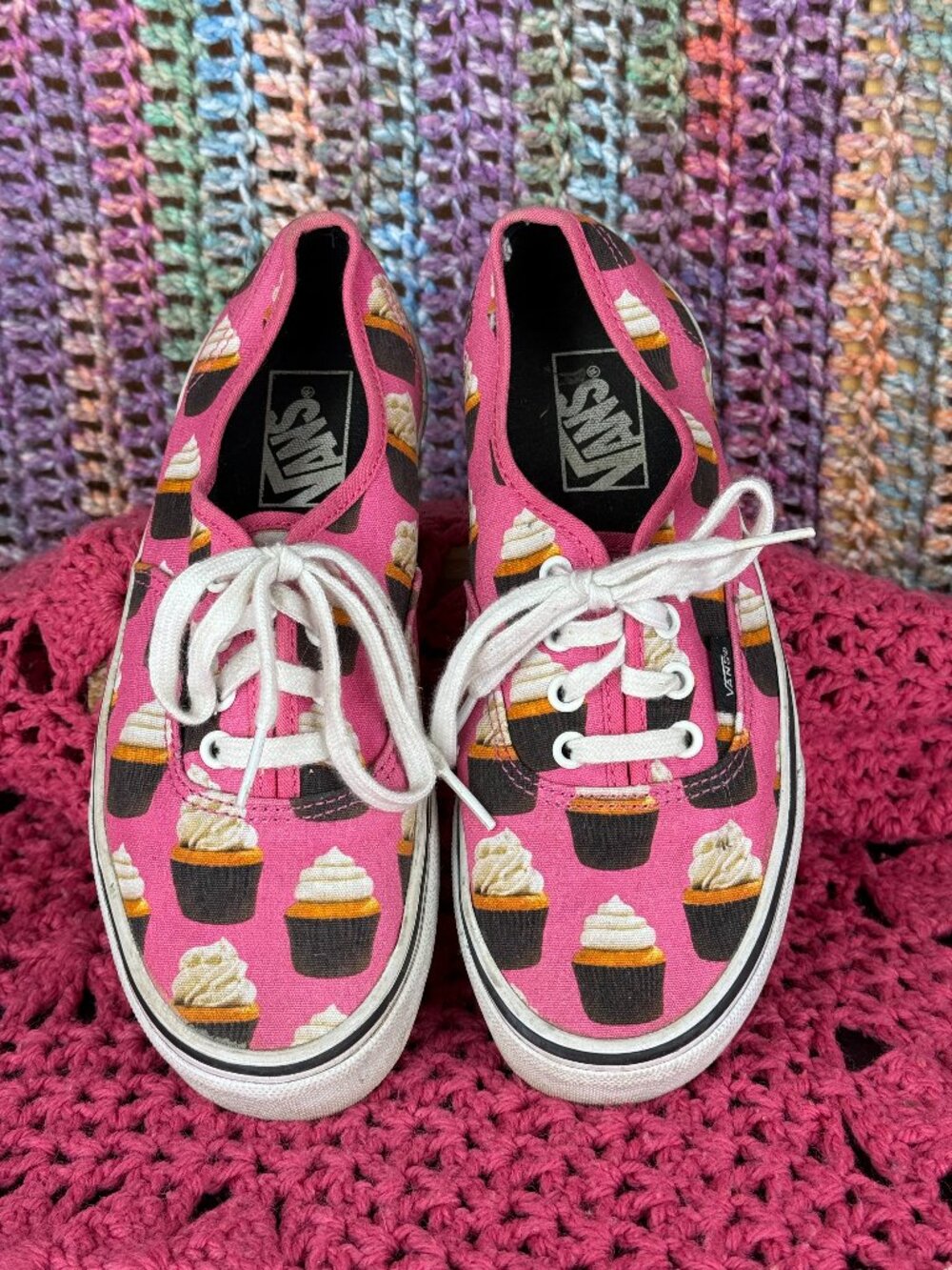 Vans Late Night Cupcake Sneakers Unisex (Size 5.5m/7w)